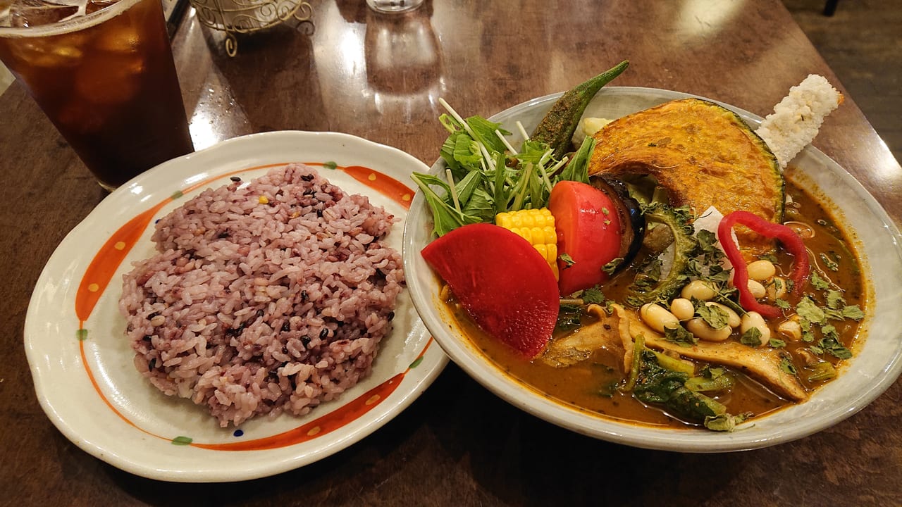 ウィンナーと旬菜たっぷりカレー