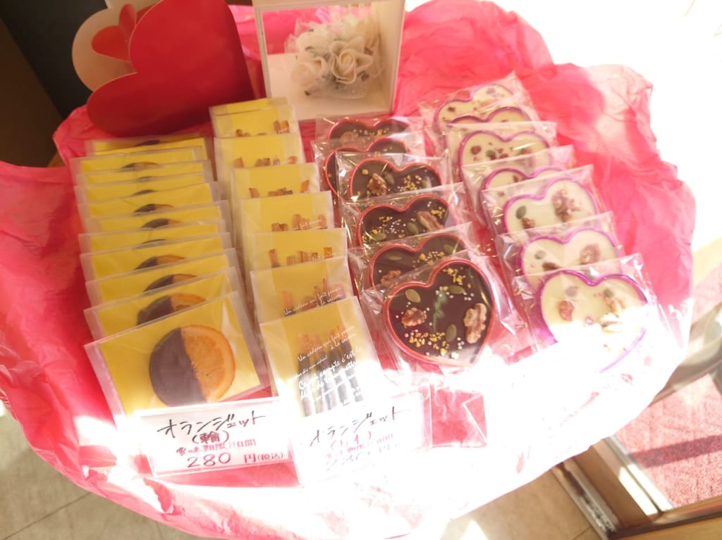 チョコ