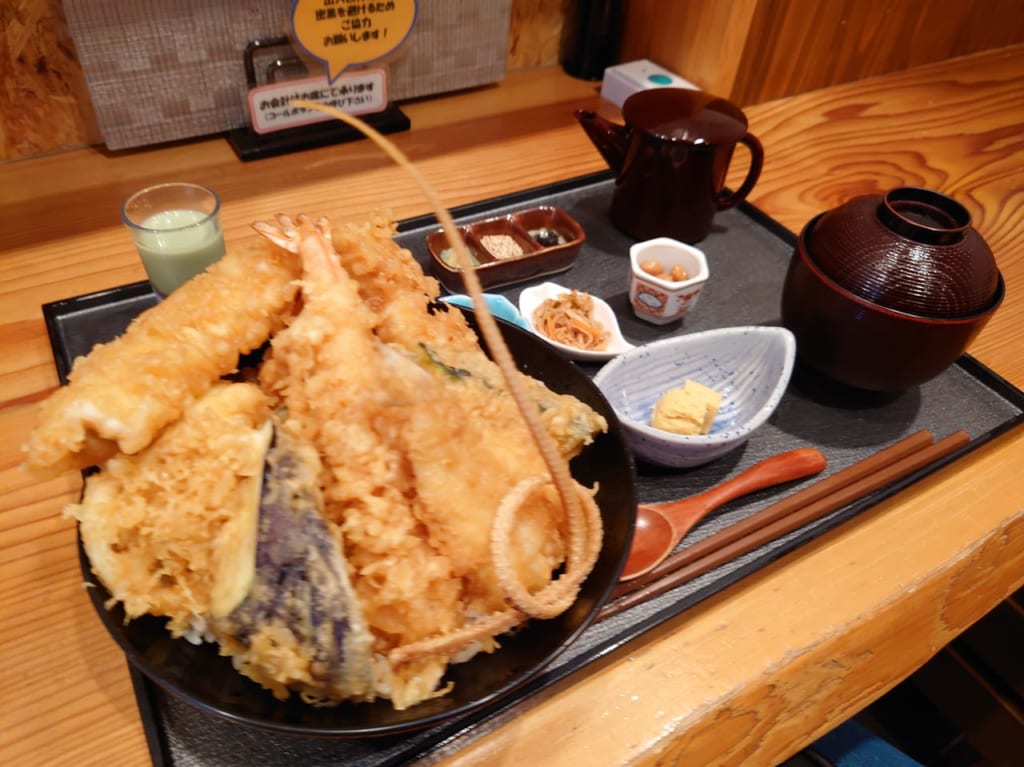 穴戸天丼