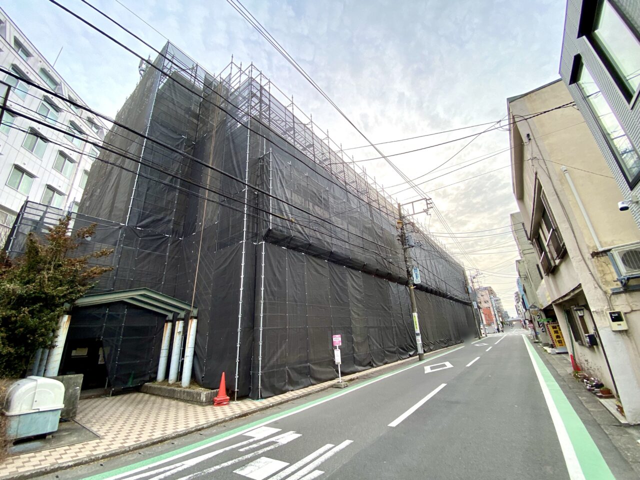 【相模原市中央区】3月上旬頃より工事が始まっていたJR矢部駅近くの「オオゼキ矢部店」跡地に変化がありました