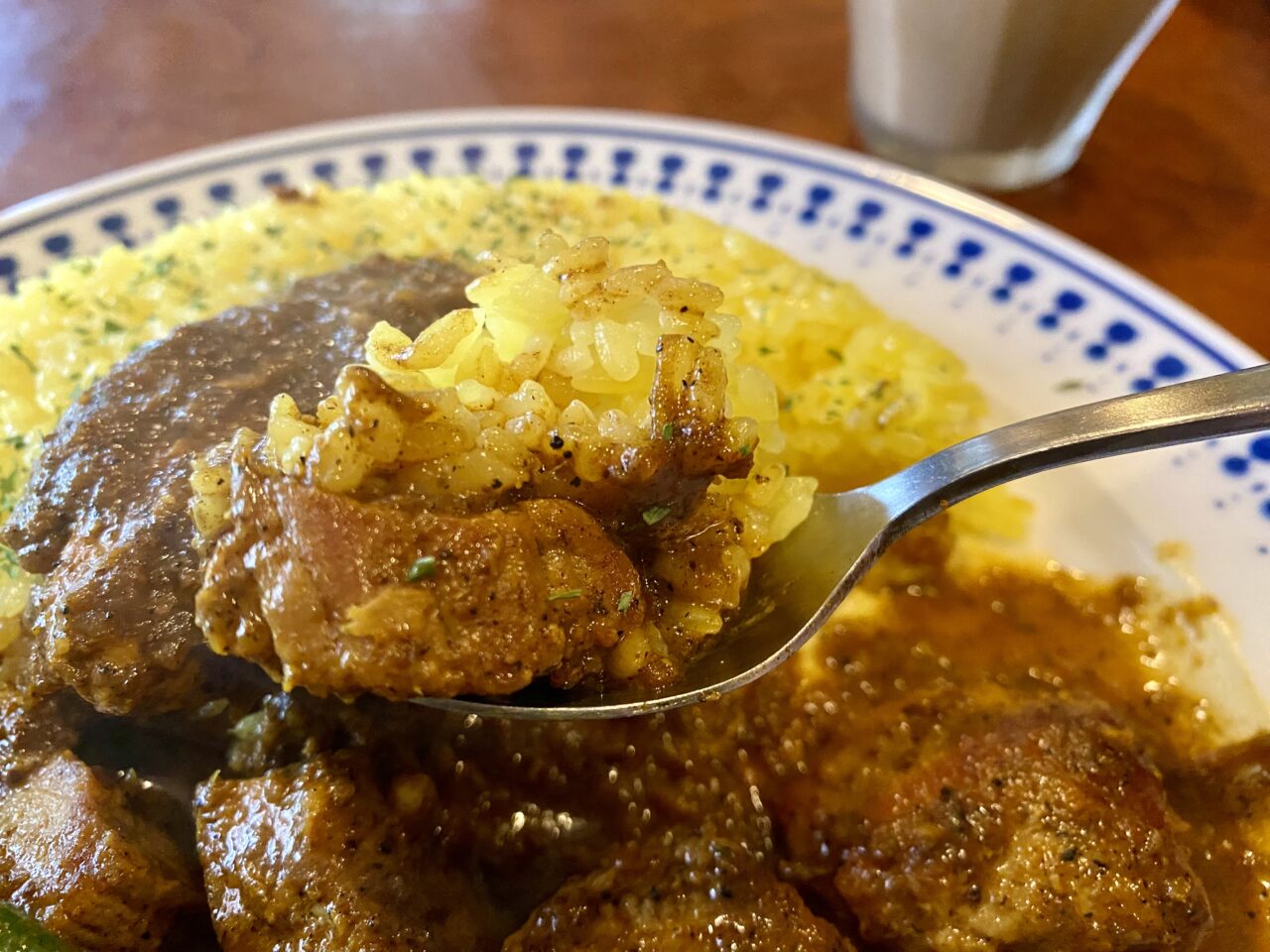 【相模原市中央区】相模原の新名物が誕生しました!カレーの名店「マボロシ」監修のレトルトカレーが8月3日(日)より販売開始
