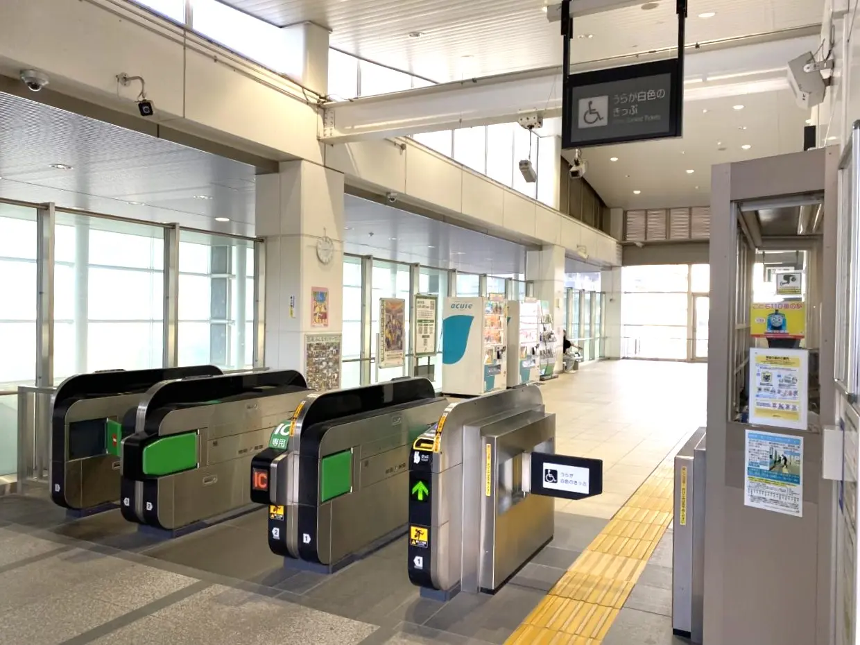 南橋本駅の以前の改札口（2024年12月撮影）