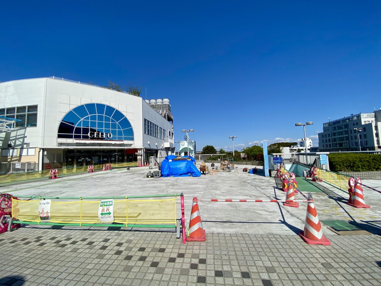 【相模原市中央区】相模原駅ペデストリアンデッキ改修工事についての続報です。屋外エスカレーターの片側が10/20よりしばらく使用不可に