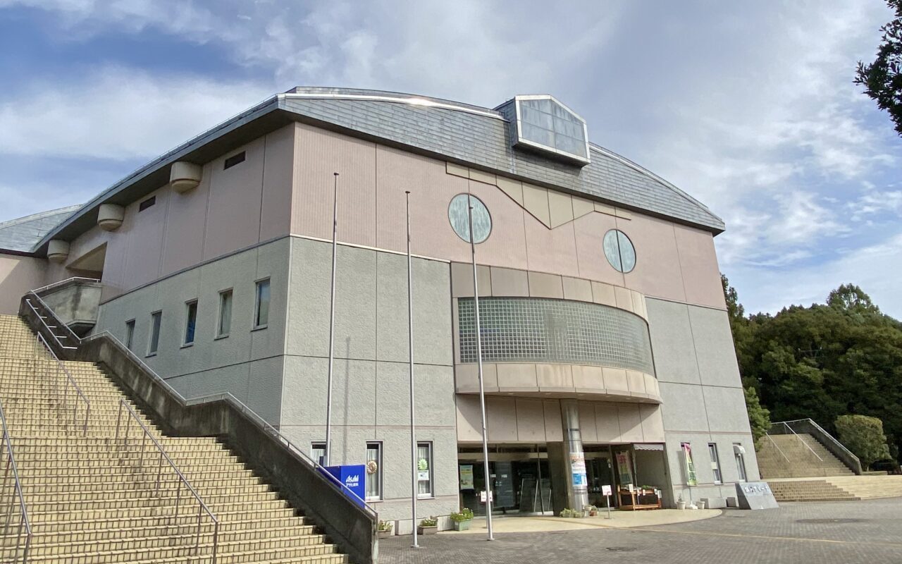 【相模原市中央区】銀河アリーナのスケートリンクが10/20よりオープンしています!「メダリスト」のフォトスポットも期間限定で設置中です