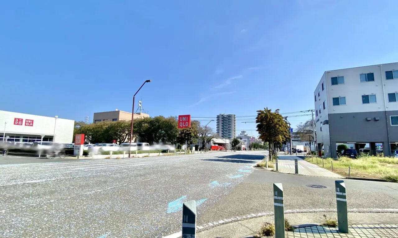 パチンコ店タイガーの跡地の売地の看板が撤去されており、動きがありました